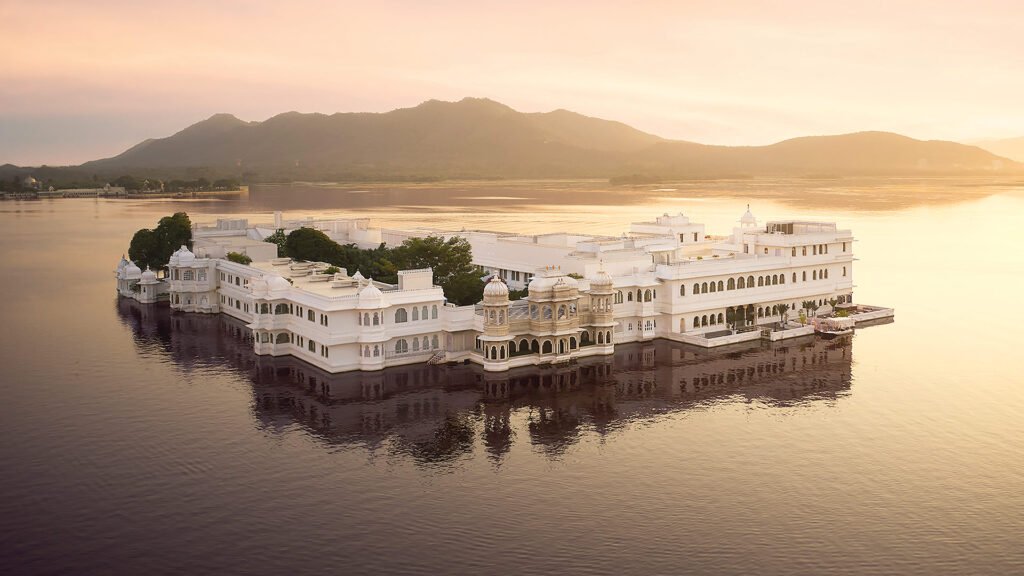 Hotel Taj Lake Palace, India